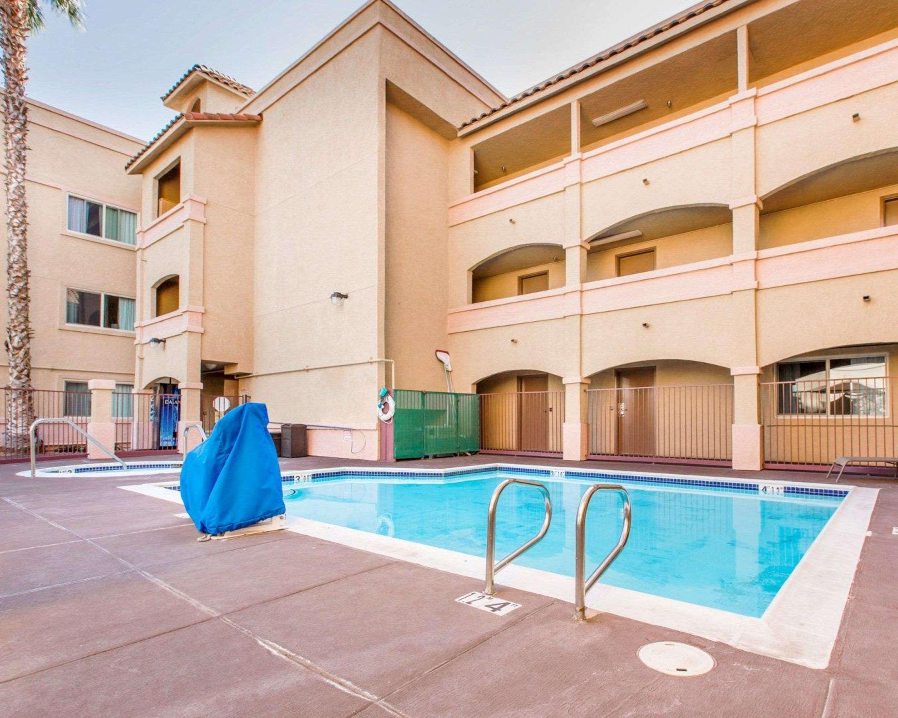 Comfort Inn & Suites Moreno Valley Near March Air Reserve Base Εξωτερικό φωτογραφία