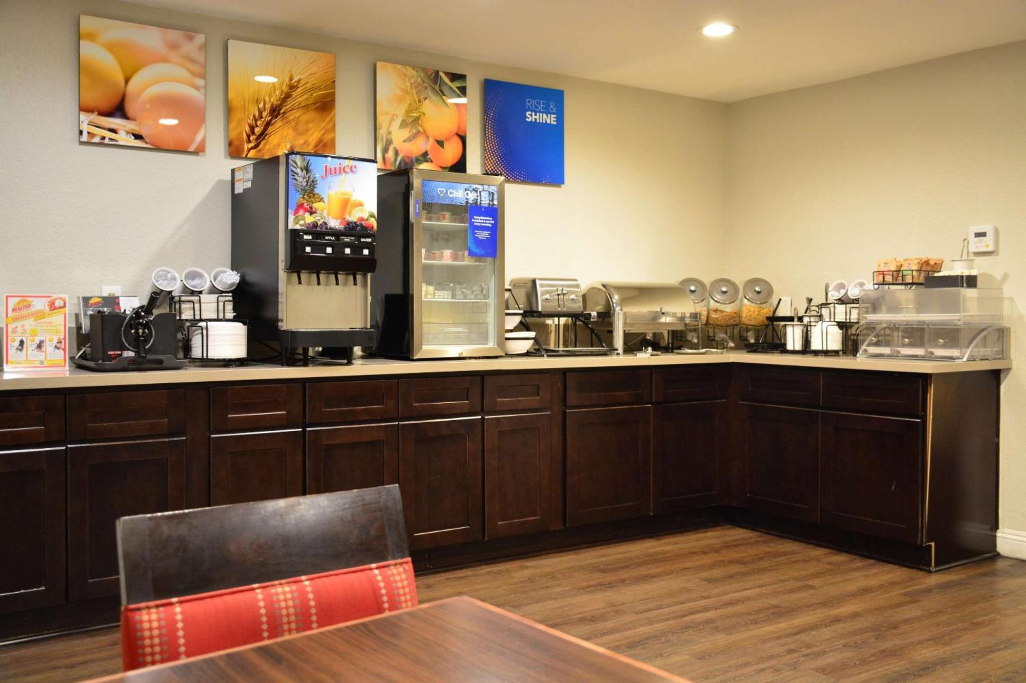 Comfort Inn & Suites Moreno Valley Near March Air Reserve Base Εξωτερικό φωτογραφία