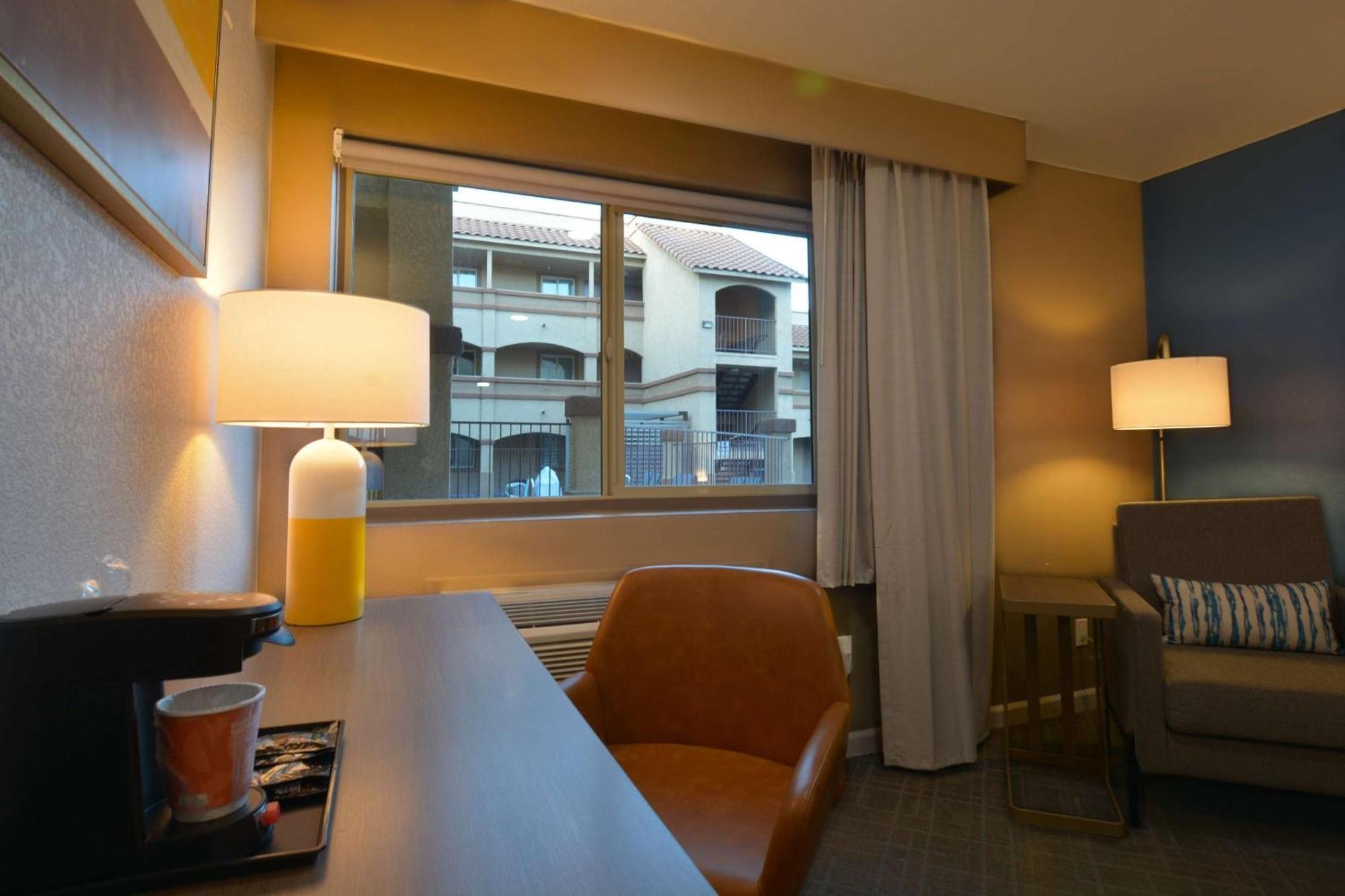 Comfort Inn & Suites Moreno Valley Near March Air Reserve Base Εξωτερικό φωτογραφία