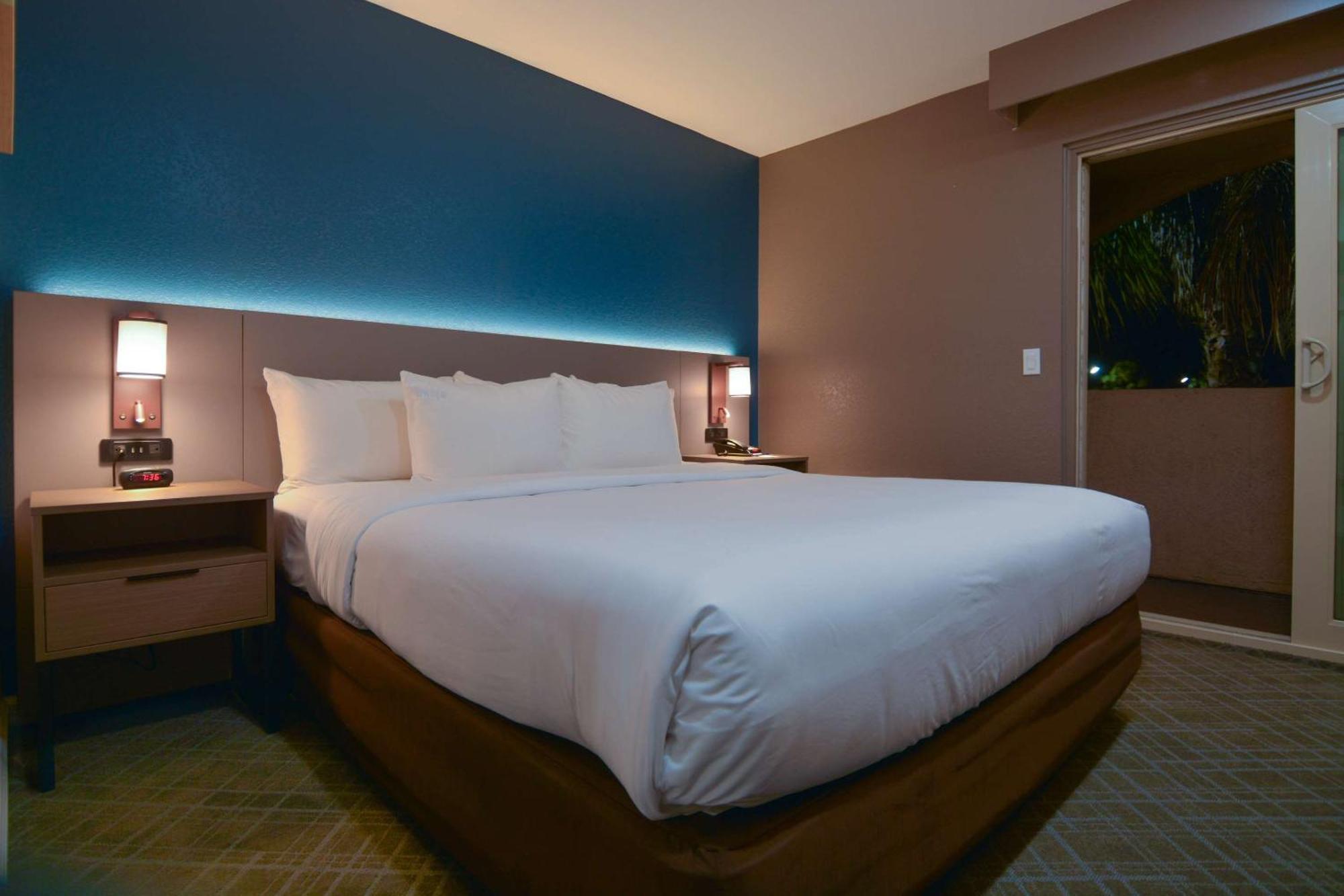 Comfort Inn & Suites Moreno Valley Near March Air Reserve Base Εξωτερικό φωτογραφία