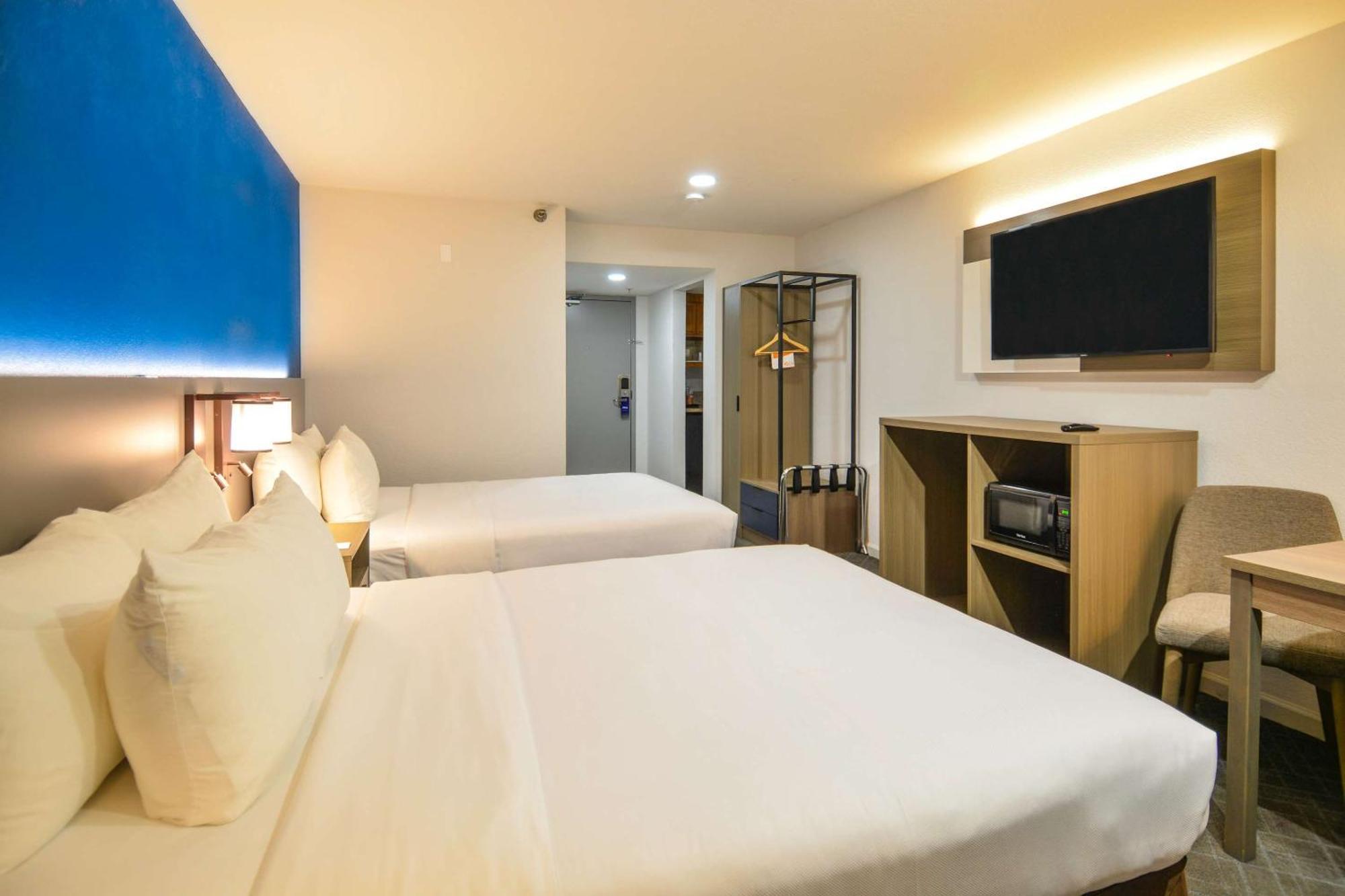 Comfort Inn & Suites Moreno Valley Near March Air Reserve Base Εξωτερικό φωτογραφία